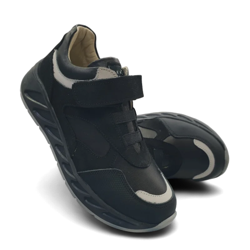 Siyah Tam Ortopedik Deri Çocuk Spor Ayakkabısı