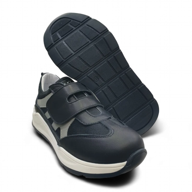 Siyah Tam Ortopedik Deri Çocuk Spor Ayakkabısı