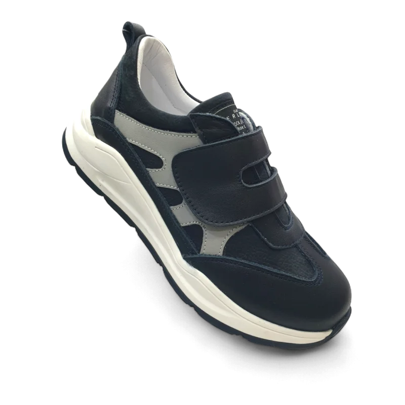 Siyah Tam Ortopedik Deri Çocuk Spor Ayakkabısı